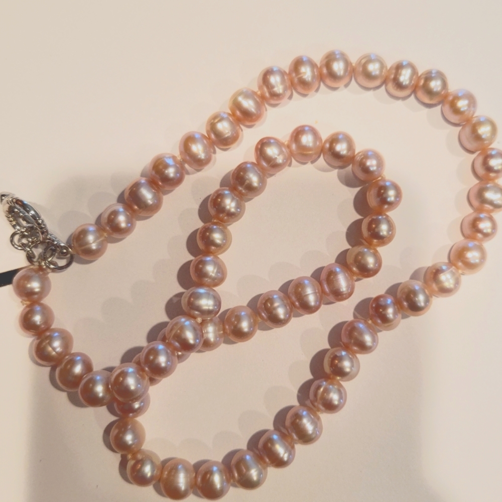 Pearl necklace